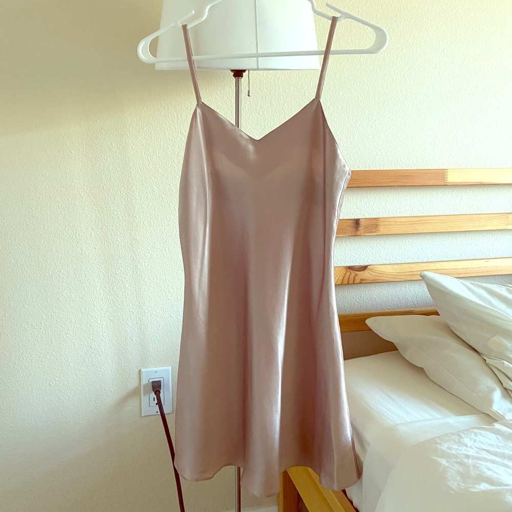 Satin slip in blush pink